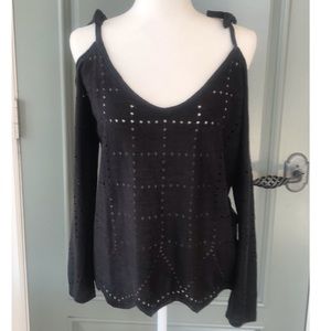 NWOT Cold Shoulder sweater by Indigo Rein!